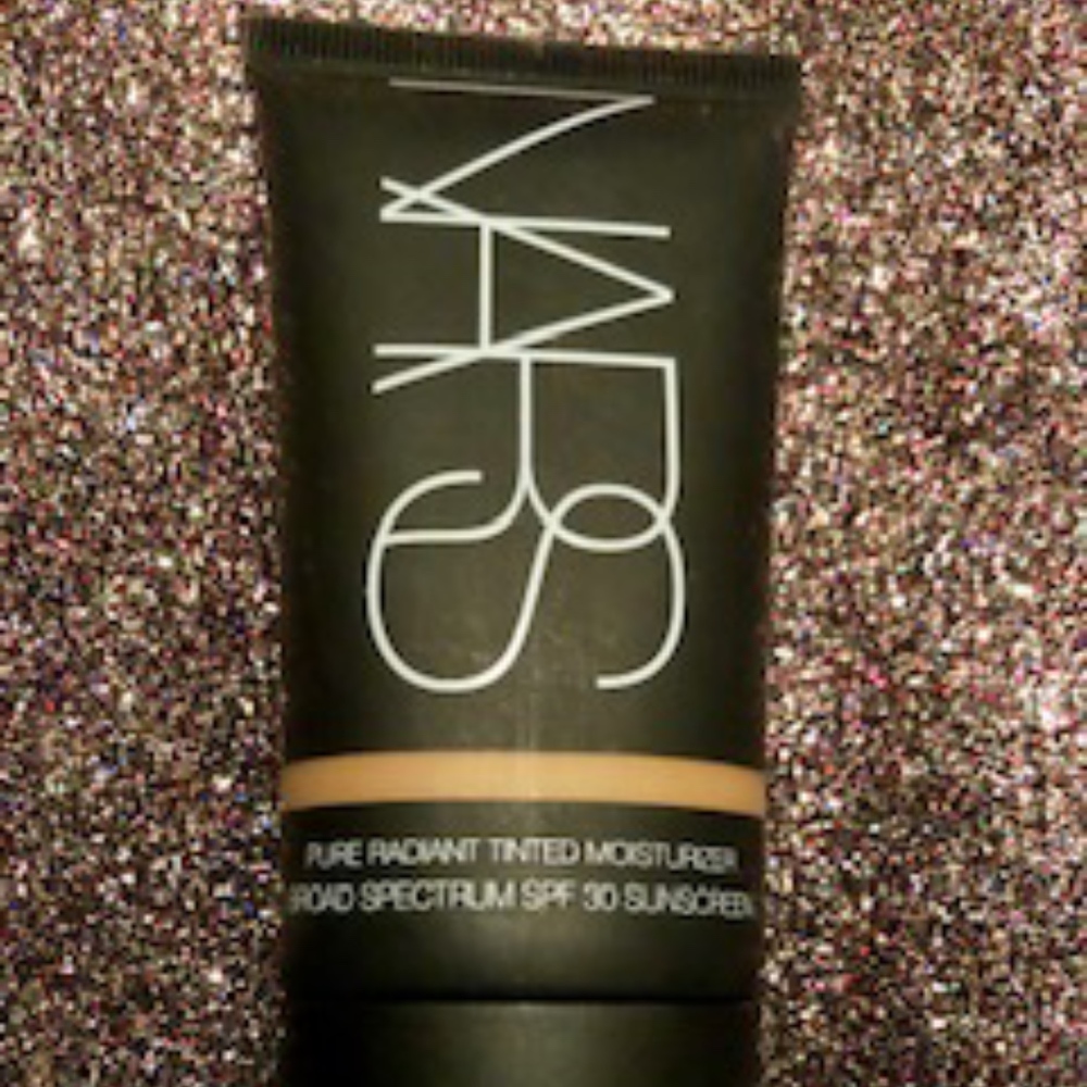 NARS TINTED MOISTURIZER
